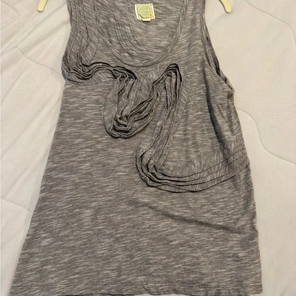 Anthropologie little yellow button sleeveless tank - Picture 4 of 5